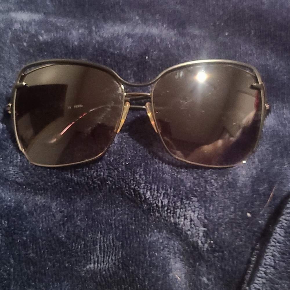Authentic FENDI  Sunglasses